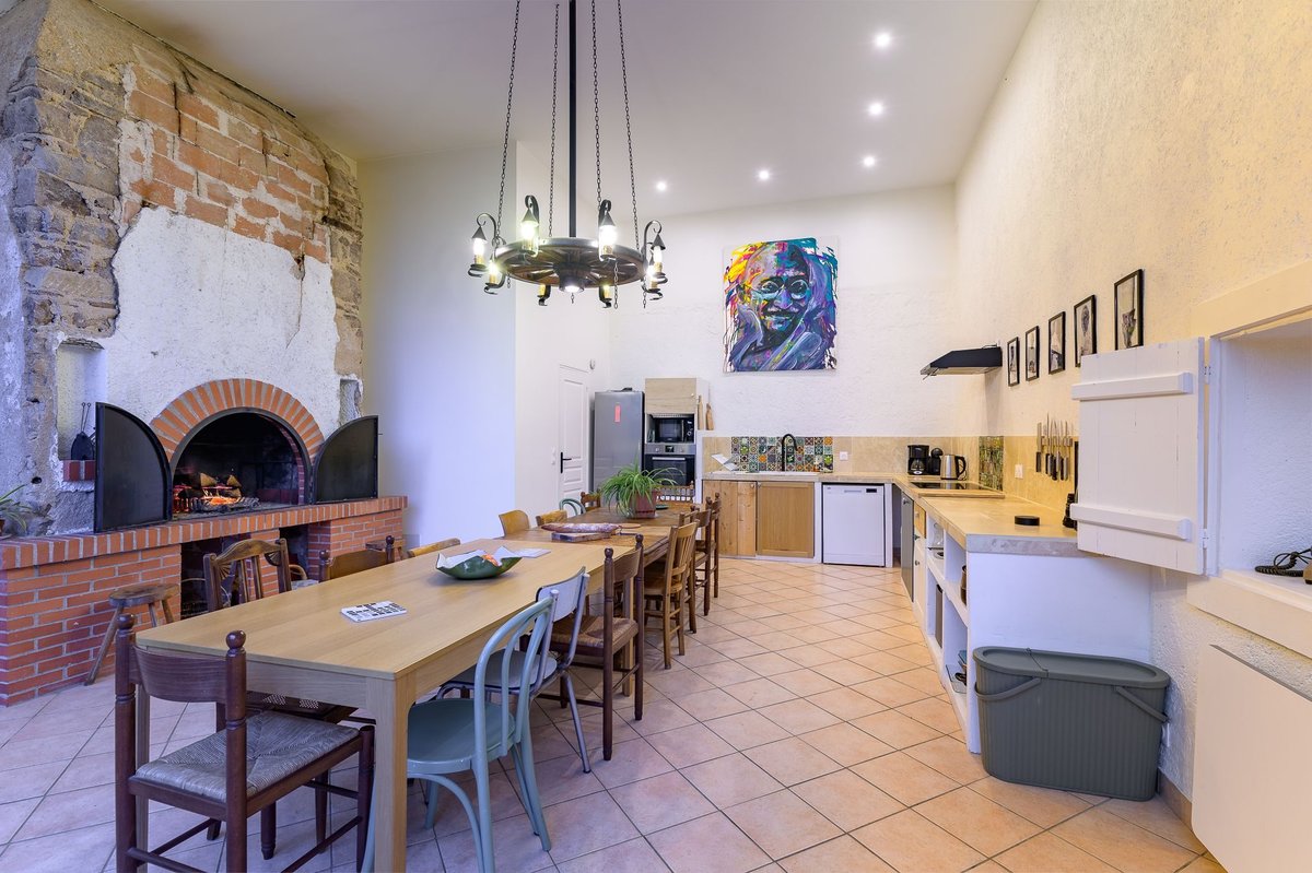 Cuisine entièrement équipée du gîte de groupe